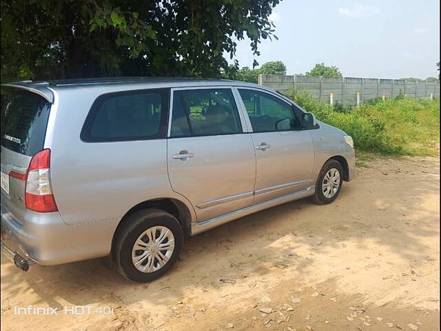 Used Toyota Innova [2013-2014] 2.5 VX 8 STR BS-III in Ahmedabad