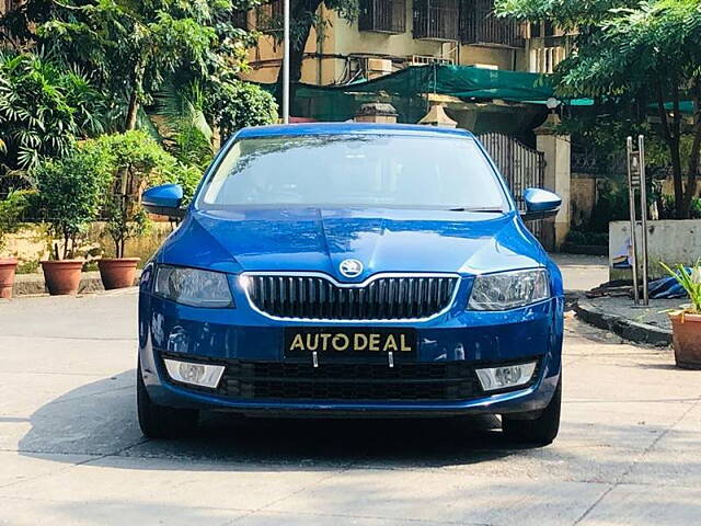 Used 2014 Skoda Octavia in Mumbai