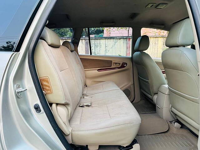 Used Toyota Innova [2012-2013] 2.5 G 7 STR BS-IV in Vadodara