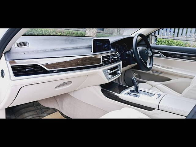 Used BMW 7 Series [2016-2019] 750Li DPE (CBU) in Delhi