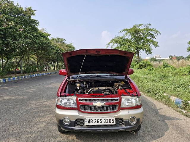 Used Chevrolet Tavera Neo 3 LT- 7(C) STR BS-III in Kolkata