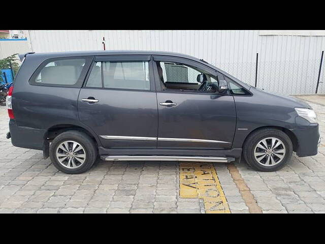 Used Toyota Innova [2013-2014] 2.5 VX 8 STR BS-III in Hyderabad