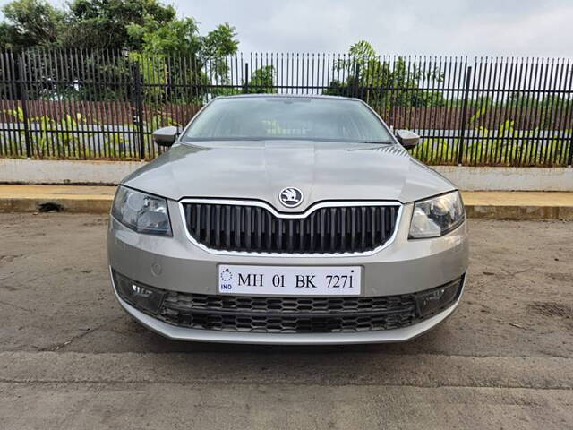 Used 2014 Skoda Octavia in Mumbai