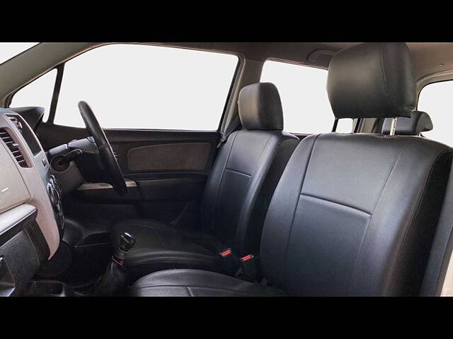 Used Maruti Suzuki Wagon R 1.0 [2014-2019] LXI in Ahmedabad