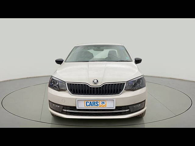 Used Skoda Rapid Style 1.6 MPI in Delhi