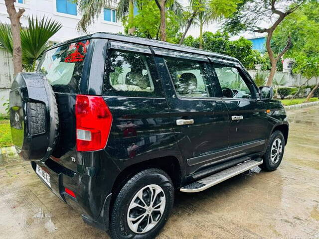 Used Mahindra TUV300 [2015-2019] T4 Plus in Lucknow