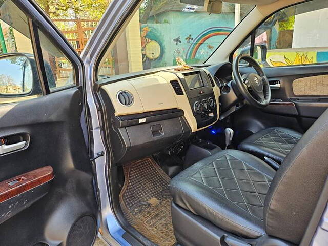 Used Maruti Suzuki Wagon R 1.0 [2014-2019] VXI AMT in Mumbai