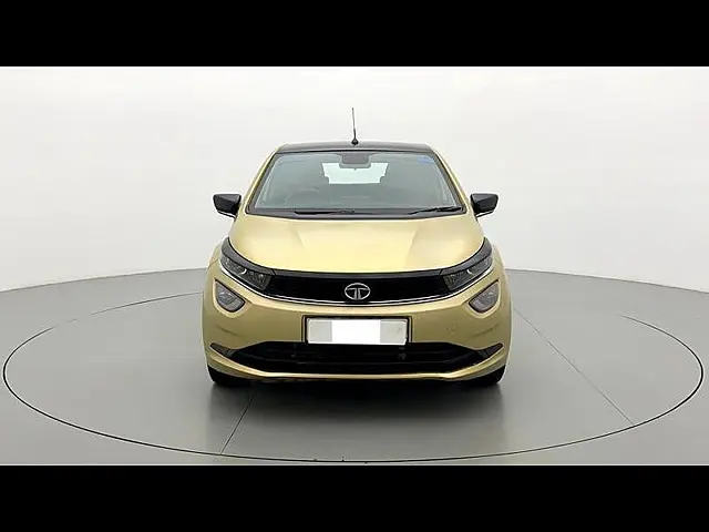 Used 2020 Tata Altroz in Delhi