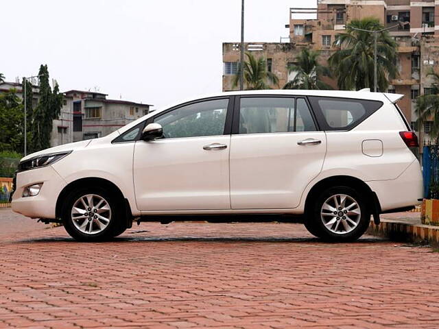 Used Toyota Innova Crysta [2016-2020] 2.4 V Diesel in Kolkata