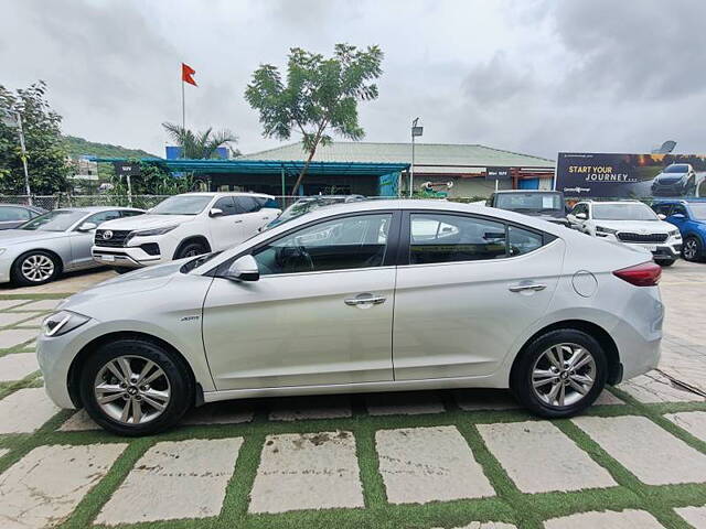 Used Hyundai Elantra SX (O) 2.0 AT in Pune