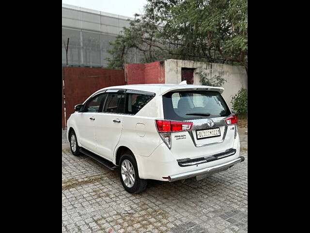 Used Toyota Innova Crysta [2016-2020] 2.4 V Diesel in Delhi