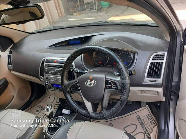 Used Hyundai i20 [2012-2014] Sportz 1.4 CRDI in Hyderabad