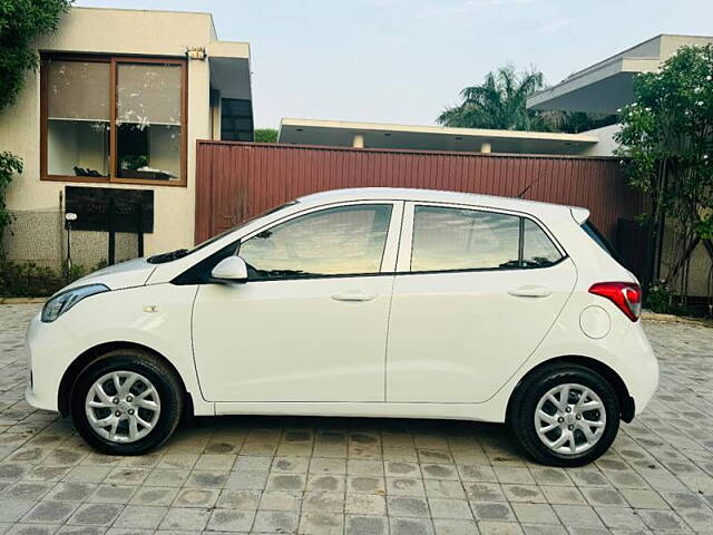 Used Hyundai Grand i10 Magna 1.2 Kappa VTVT in Ahmedabad