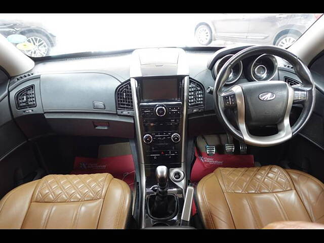 Used Mahindra XUV500 W11 in Bangalore