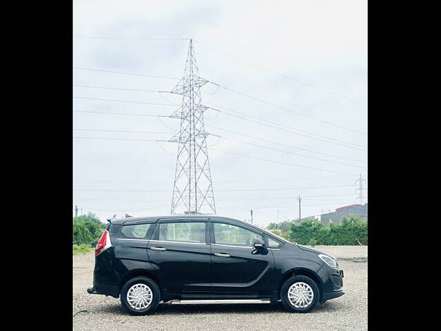 Used Mahindra Marazzo [2018-2020] M2 8 STR in Surat