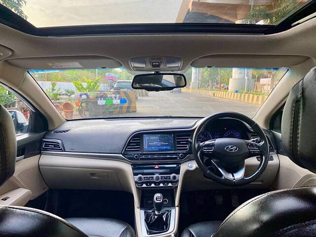 Used Hyundai Elantra [2016-2019] 2.0 SX MT in Mumbai