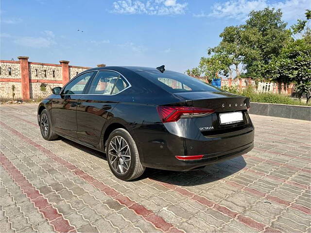 Used Skoda Octavia L&K 2.0 in Delhi