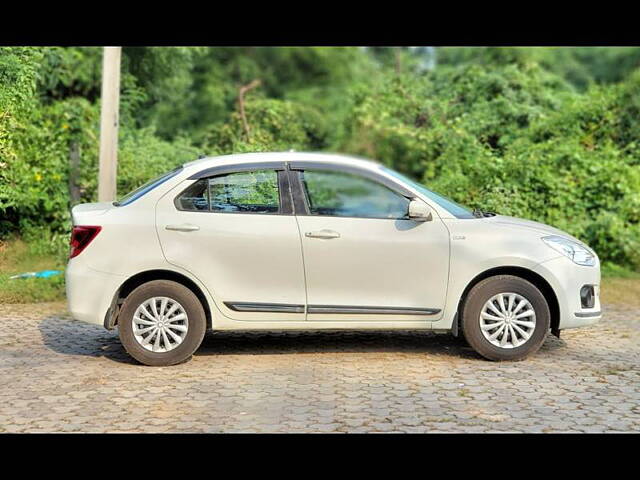 Used Maruti Suzuki Dzire [2017-2020] VDi AMT in Ahmedabad