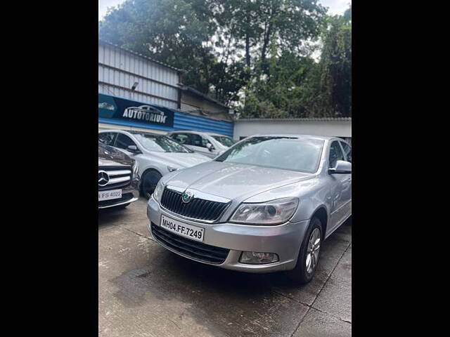 Used Skoda Laura Elegance 2.0 TDI CR AT in Pune