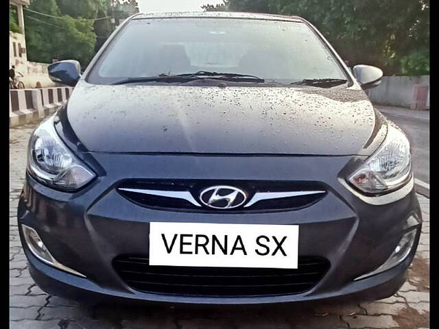 Used 2014 Hyundai Verna in Kanpur