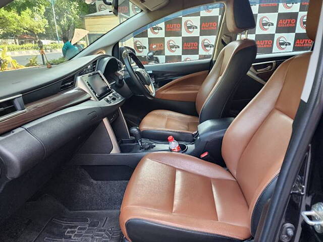 Used Toyota Innova Crysta [2016-2020] 2.4 G 7 STR [2016-2017] in Pune