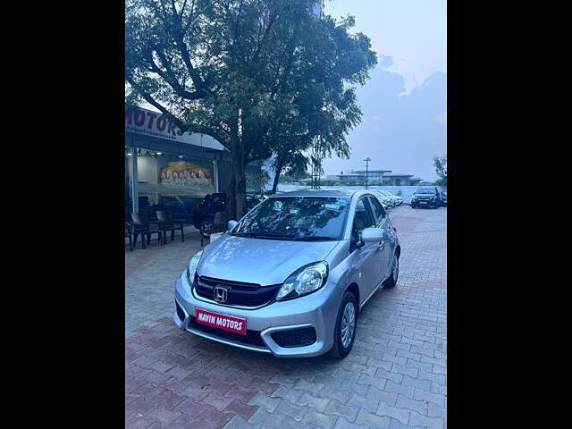 Used Honda Brio E MT in Ahmedabad