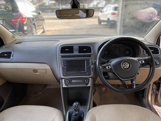 Used Volkswagen Vento [2015-2019] Highline Plus 1.2 (P) AT 16 Alloy in Lucknow