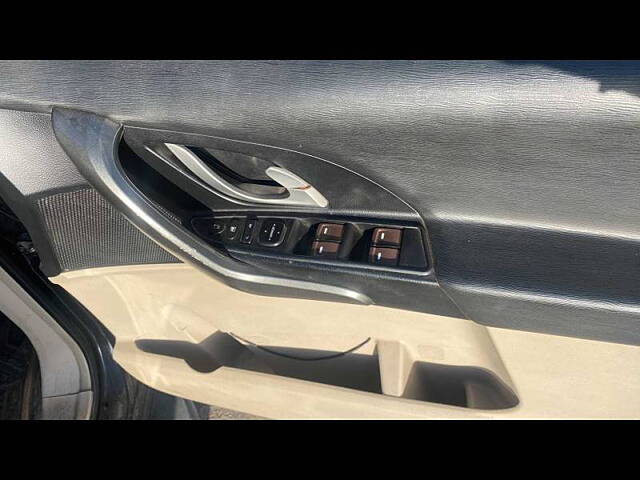 Used Mahindra XUV500 [2015-2018] W6 in Nashik