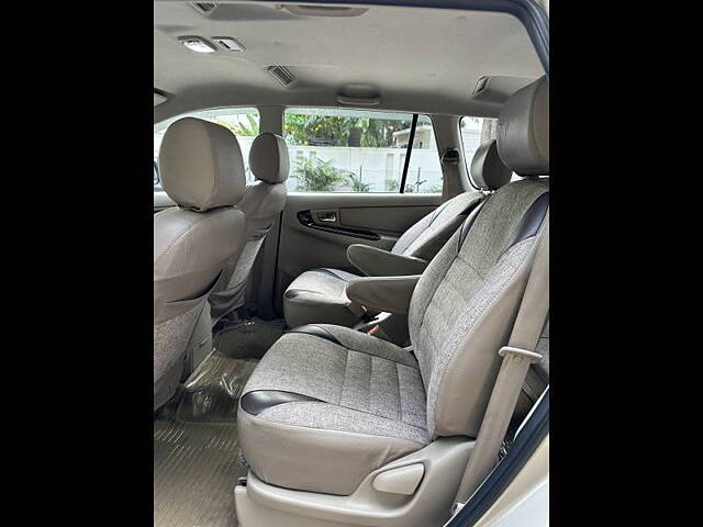 Used Toyota Innova [2005-2009] 2.5 V 7 STR in Hyderabad