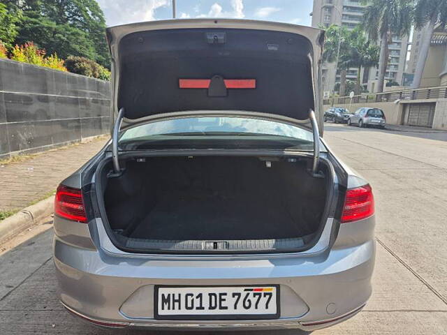 Used Volkswagen Passat Highline in Pune