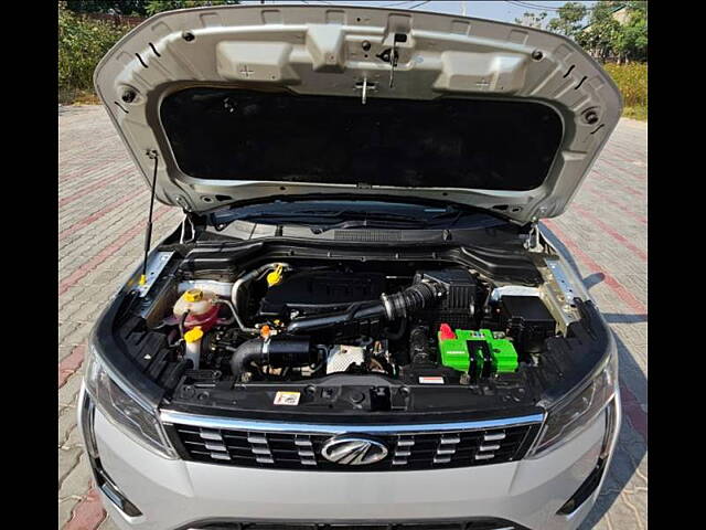 Used Mahindra XUV300 [2019-2024] W8 1.2 Petrol [2019] in Delhi