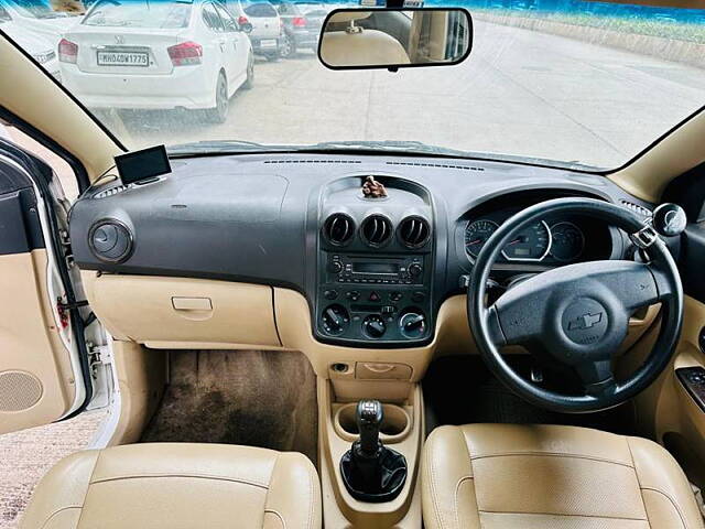 Used Chevrolet Enjoy 1.4 LTZ 8 STR in Mumbai