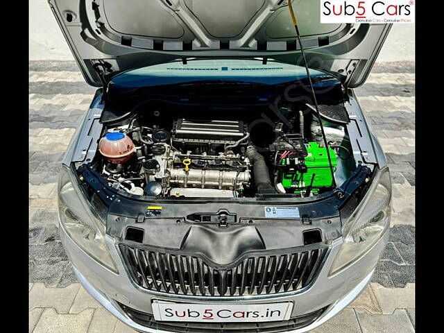 Used Skoda Rapid [2015-2016] 1.6 MPI Style Plus AT in Hyderabad