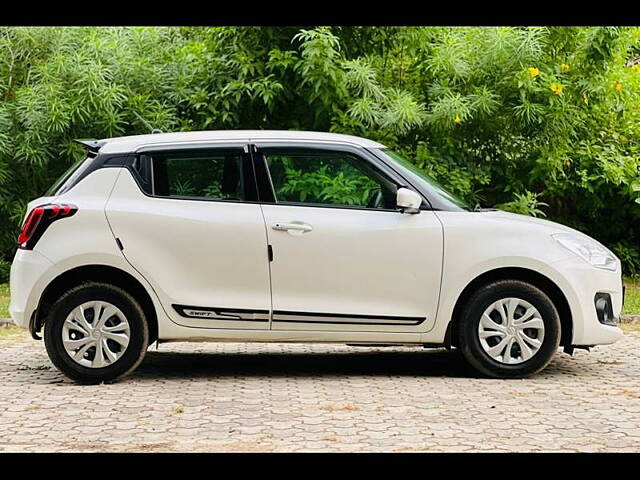 Used Maruti Suzuki Swift [2021-2024] VXi AMT [2021-2023] in Ahmedabad