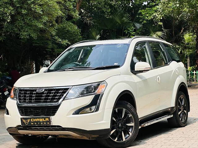 Used Mahindra XUV500 W11 in Delhi