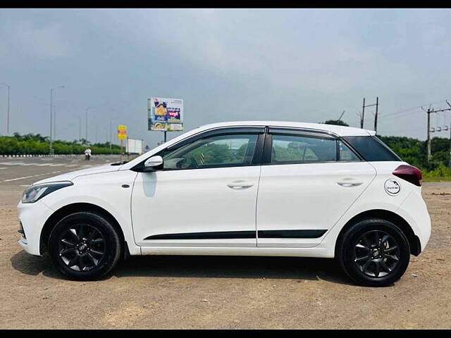 Used Hyundai Elite i20 [2018-2019] Sportz 1.2 in Surat