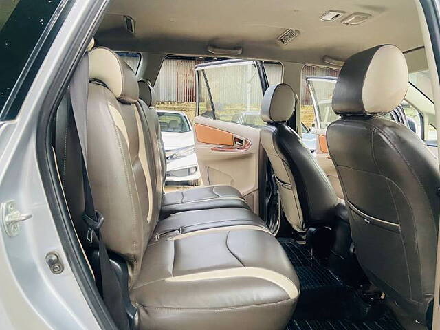 Used Toyota Innova [2015-2016] 2.5 G BS IV 8 STR in Guwahati