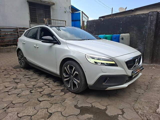 Used Volvo V40 Cross Country [2013-2016] D3 in Mumbai