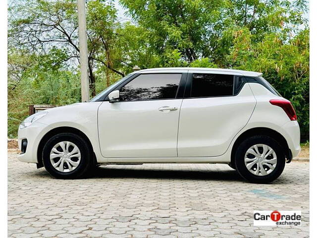 Used Maruti Suzuki Swift [2021-2024] VXi AMT in Ahmedabad