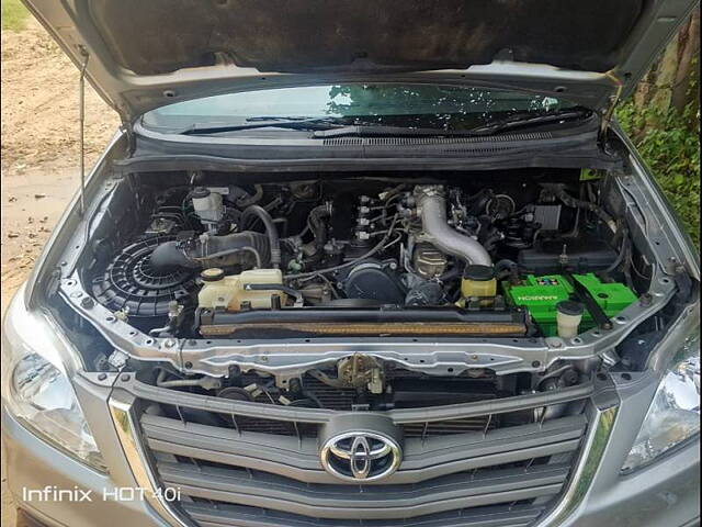 Used Toyota Innova [2013-2014] 2.5 VX 8 STR BS-III in Ahmedabad