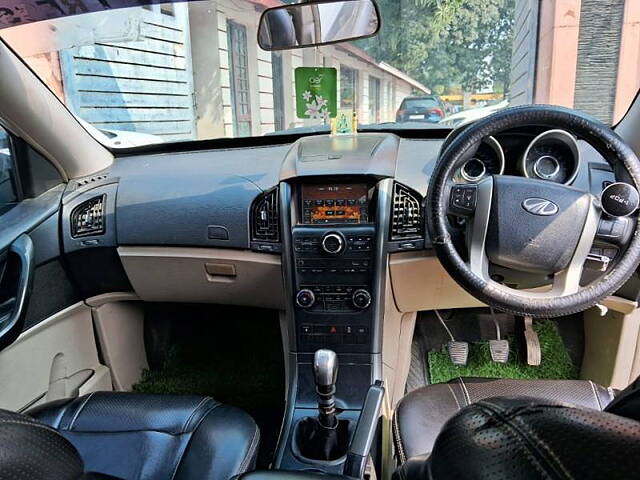 Used Mahindra XUV500 [2015-2018] W6 in Lucknow