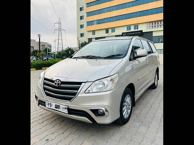 Used Toyota Innova [2012-2013] 2.0 GX 8 STR BS-IV in Kharar