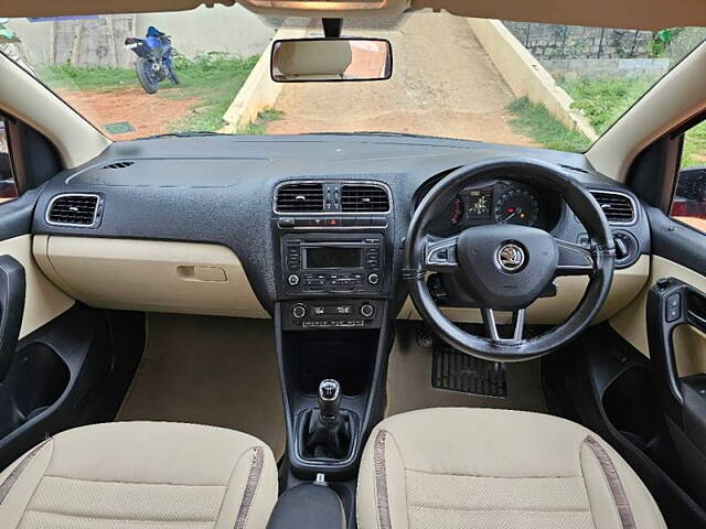 Used Skoda Rapid Ambition 1.6 MPI in Bangalore