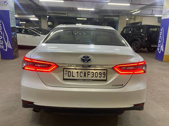 Used Toyota Camry Hybrid in Delhi