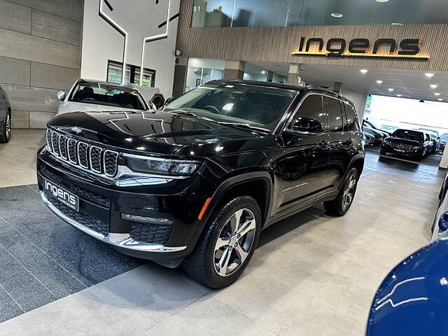 Used Jeep Grand Cherokee Limited (O) 4x4 AT in Hyderabad