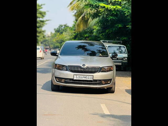 Used 2013 Skoda Octavia in Surat