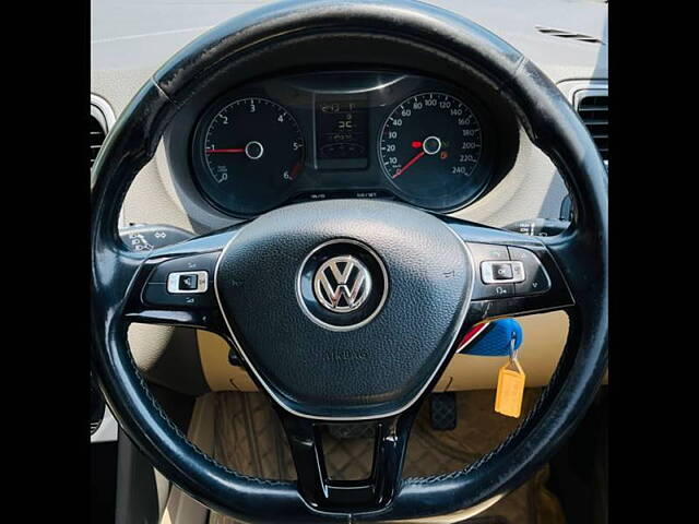 Used Volkswagen Vento [2014-2015] Highline Diesel AT in Vadodara