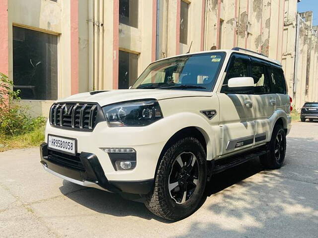 Used Mahindra Scorpio S11 MT 7S in Delhi