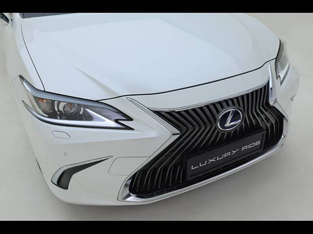 Used Lexus ES [2017-2018] 300h in Kanpur