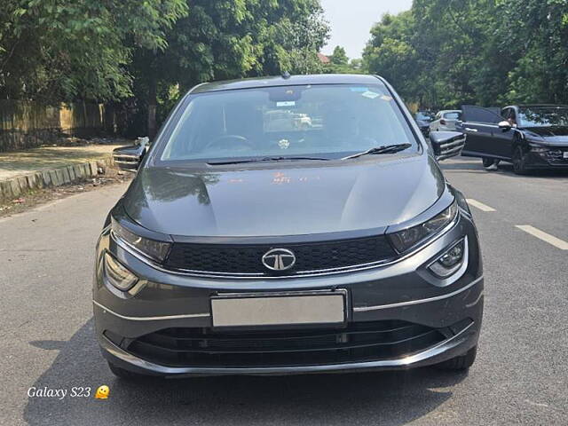 Used 2023 Tata Altroz in Delhi